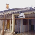 Casa em Cachoeirinha rua Canadá, Terreno 12x25, 300m², com 3 dormitórios, 2 banheiros 1 com hidromassagem e junker, sendo o quarto casal 12m², sala ampla com sanca em gesso, cozinha planejada, água de