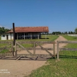 Terreno com benfeitorias, otimo para investimento nas areas de lazer, energia solar.  Tanto para uso residencial como comercial.&lt;BR&gt;Aceita financiamento.