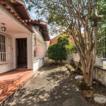 No bairro Medianeira, encontra-se uma excelente oportunidade para fins residenciais. Esta casa possui 4 dormitórios, um living com 2 ambientes, hall de entrada, um gabinete, cozinha, lavanderia e 2 ba