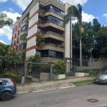 Cobertura com vista panorâmica de 360º, 450m2 privativos originalmente com 4 dormitórios transformados em 3 dormitórios, sendo 2 suítes, piscina, duas churrasqueiras, duas lareiras, 4 vagas de garagem