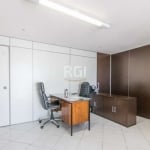 Sala comercial na Rua Almirante Barroso,  esquina Cristóvão Colombo, Bairro Floresta, com 38m²  construída de recepção, e três salas com divisórias. &lt;BR&gt;Edifício com Portaria 12h, e elevador