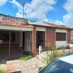 Casa e mais dois apartamentos com uma garagem próximo ao hospital militar.&lt;BR&gt;Oportunidade para investimento.&lt;BR&gt;Próximo a mercado, farmácia e a Unidade Sanitária da Daltro Filho.