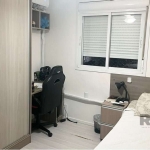 Descubra o seu novo lar no coração da Lomba do Pinheiro! Este charmoso apartamento de 2 dormitórios, disponível para venda, oferece uma oportunidade imperdível com um preço excelente. Localizado na Es