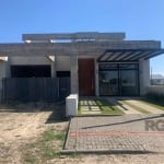 Casa geminada, em construção, à 200 metros do mar, com 85 m2.&lt;BR&gt;São 3 dormitórios, 1 suíte e 2 banheiros para maior conforto de todos.&lt;BR&gt;A qualidade dos materiais utilizados na construçã