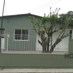 Casa com 3 dormitórios, vagas de garagem, churrasqueira, pátio, no bairro Belém Velho, Porto Alegre/RS&lt;BR&gt;&lt;BR&gt;Casa com 3 dormitórios, ideal para famílias que buscam conforto e espaço. Poss