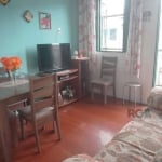 Apartamento com 2 quartos, no bairro Cavalhada, Porto Alegre/RS&lt;BR&gt;&lt;BR&gt;Apartamento com 2 dormitórios, ideal para quem busca praticidade e conforto. O imóvel conta com um banheiro, cozinha 