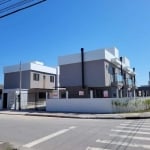 São 6 Unidades Residenciais no Condomínio Villa Florença, Cada casa possui 3 dormitórios sendo uma suíte com sacada. living e cozinha em conceito aberto, lavanderia, churrasqueira, uma vaga de garagem