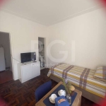 Vende ótimo  JK,, térreo mobiliado para investidor ou moradia própria na Luiz Afonso no coração do bairro Cidade. Condomínio valor baixo apartamento  com hidráulica e elétrica nova, com sala/quarto, c