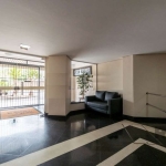 Sala comercial, com  2 garagens no, 11º andar no bairro Centro Histórico- Porto Alegre &lt;BR&gt;Excelente sala comercial, de frente, andar alto, linda vista para o Guaíba, totalmente reformada, bem a