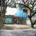 Vendo  terreno  no Bairro Partenon em Porto Alegre. &lt;BR&gt;&lt;BR&gt;Ótimo terreno à venda no bairro Partenon, situado na Rua Doze de Outubro, com fácil acesso à Avenida Bento Gonçalves.&lt;BR&gt;&