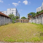 Ótimo terreno,  plano, bem localizado, próximo as conveniências,  medindo 10,00m x 30,00m . Estuda permuta , dação e propostas ..Aceita financiamento&lt;BR&gt;&lt;BR&gt;*Consta uma residencia de 01 do