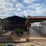 Casa 2 dormitórios, sala estar e jantar, 2 banheiros, cozinha completa, área de serviço, tanque, churrasqueira, poço artesiano, garagem, pátio, gradeada, portão eletrônico. Agende uma visita com um do