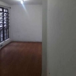 SALA COMERCIAL COM 18M² COM UM BANHEIRO NO CENTRO DE PORTO ALEGRE.  ACEITA PROPOSTAS, INCLUSIVE CARRO.