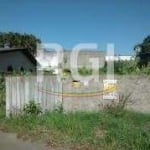 LIBERTAS  vende terreno no bairro Bela Vista, medindo 10x33, plano, na Rua Evaristo Lopes dos Santos, pronto para construir,,escriturado, preço de ocasião.