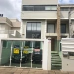 Excelente casa TRIPLEX semi mobiliada no bairro Dom Feliciano em Gravataí, pronta para você morar com todo conforto que você e sua família merecem. Possui ótima localização estando próximo de restaura