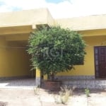 Ótimas Casas no Jardim Algarve-Alvorada/RS&lt;BR&gt;&lt;BR&gt;Duas casas em ótima localização no bairro Jardim Algarve&lt;BR&gt;&lt;BR&gt;Terreno 7 x 49 com 343m²&lt;BR&gt;&lt;BR&gt;1º casa com laje, 