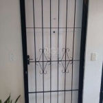 Apartamento na Restinga com apenas dois lances de escadas. Agende já uma visita para conhecer este imóvel.