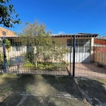 Ótima residência localizada no bairro Lomba do Pinheiro de frente para uma área de Preservação Ambiental!&lt;BR&gt;São 2 casas no pátio:&lt;BR&gt;Casa da frente: Sala, Cozinha, Banheiro , 2 Dormitório