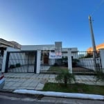 RESIDÊNCIA NOVA RECÉM CONLCUÍDA, ALTO PADRÃO&lt;BR&gt;NO VALLE VILLE&lt;BR&gt;*Casa térrea, pronta e nova,  com 3 dormitórios, suíte, lareira. &lt;BR&gt;Churrasqueira,  amplos pátios frente e fundos. 