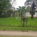 Terreno localizado no bairro Restinga, com 22 m de frente, 24 m de fundo, laterais 68,70 m de um lado e 57,50 m de outro lado, total 1.490 m²,  fica a 50 metros da Avenida principal, João Antonio da S