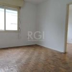 ALUGADO: Vendo Apartamento no bairro Jardim Leopoldina em Porto Alegre,  com 01 dormitório, sala, cozinha e área de serviço,  piso em parquet, banheiro com box de vidro.  Condomínio localizado próximo