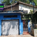 Casa com 3 dormitórios, sala, copa, cozinha, edícula, aceita permuta imóvel menor valor.
