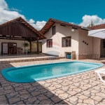 Casa com piscina no bairro João Paulo II, Indaial