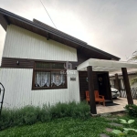 Casa com 3 quartos à venda na Rua Bruno Ernesto Riegel, 106, Planalto, Gramado