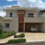 Casa em Condomínio em Valinhos, bem localizado, fácil acesso às principais rodovias.