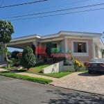 Casa no Condomínio Portal do Lago á venda em Valinhos - SP