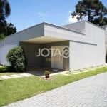 CASA COM PISCINA NO BACACHERI - JOTA8 IMÓVEIS