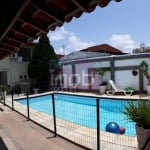 Casa na Farolândia com piscina