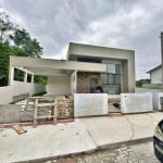 Casa com 3 dormitórios à venda, 108 m² por R$ 735.000,00 - Forquilhas - São José/SC