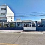 Casa com 3 dormitórios para alugar, 150 m² por R$ 5.000,00/mês - Flor de Napolis - São José/SC