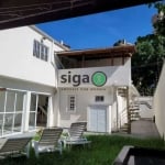 Excelente casa assobradada em Santo Amaro com 5 quartos, sendo 3 suites, 4 vagas, sem mobilia