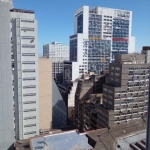 Apartamento de 01 dormitório de Centro de Porto Alegre&lt;BR&gt;Apartamento no Centro Histórico,  bem iluminado e arejado, com 1dormitório, sala, cozinha, área de serviço. Prédio com portaria 24horas 