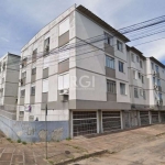 Apartamento de 01 dormitório(ocupado), com sala, cozinha, banheiro e área de serviço. Bem localizado, com 46m2 Todo em piso cerâmico. Imóvel com peças bem ventiladas e iluminadas, com sol da manhã. Co