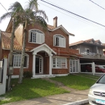 Casa seis dormitórios, suíte, beira-mar, 234m2.&lt;BR&gt;Casa com 6 dormitórios, estilo americana, com vista para o mar. Pavimento térreo: 02 dormitórios  (sendo 01 suíte), 01 banheiro social, sala de