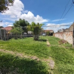 Ótima casa de esquina com excelente terreno, Ipanema residence Park com 3 dormitórios, sala com lareira, cozinha, 1 banheiro bem amplo com banheira, imóvel bem localizado próximo ao zaffari hípica e u