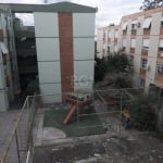 Apartamento todo  reformado com 2 dormitórios e dependência com banheiro&lt;BR&gt;auxiliar, banheiro social, living,  3 cômodos com split. Localização privilegiada do bairro Cristal, próximo ao BarraS