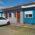 Casa térrea em condomínio fechado composta de 2 dormitórios, amplo living, cozinha americana, banheiro social, área de serviço , pátio nos fundos , uma vaga de garagem, salão de festas, churrasqueira,