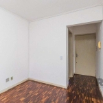 Apartamento à venda localizado na Rua João Alfredo, no bairro Cidade Baixa em Porto Alegre. Este imóvel conta com área construída de 29m², oferecendo 1 quarto e 1 banheiro. Prédio composto 2 torres de