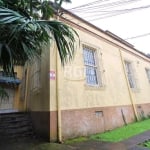 Sala comercial com lareira, entrada com portão automático, banheiro completo. Confira &lt;BR&gt;&lt;BR&gt;&lt;BR&gt;Aluguel R$ 800,00 + Taxas de R$ 135,00(Iptu, dmae  e seguro fogo obrigatório).&lt;BR