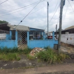 Vendo terreno com duas casas construídas, frente e fundo. Ambas com 2 quartos 2 banheiros. garagem 2 veículos. terreno 10 frente 30 fundo.