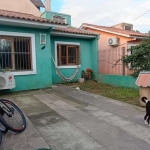 Casa Encantadora de 2 Dormitórios de frente para a Natureza em Vivendas de Nova Ipanema&lt;BR&gt;&lt;BR&gt;Localizada em uma das áreas mais desejadas do Bairro Hípica, esta encantadora casa de dois do