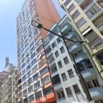 APARTAMENTO JK NO CENTRO DE PORTO ALEGRE!&lt;BR&gt;Amplo apartamento JK na Av.Borges de Medeiros no coração de Porto Alegre.&lt;BR&gt;Ótima oportunidade de investimento em apartamento no Centro Histór