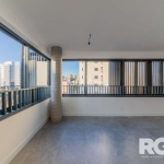 Loft de alto padrão construtivo no bairro Moinhos de Vento, planta de 30 m2 privativos com porcelanato, forro em gesso e aberturas em alumínio com vidros duplos.&lt;BR&gt;&lt;BR&gt;Apartamento com pro