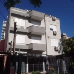 Cobertura, 03 dormitórios, living 2 ambientes, cozinha, no primeiro piso em porcelanato e terraço totalmente em piso frio com churrasqueira, elétricas prontas rede 110 e 220v, lavanderia, área serviço