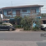 Casa com 3 quartos, vaga de garagem, churrasqueira, no bairro Partenon, Porto Alegre/RS   &lt;BR&gt;&lt;BR&gt;Esta encantadora casa de 2 pisos com 117m² é a escolha perfeita para quem busca conforto e