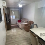 Apartamento 3 dormitórios recem reformado, piso laminado, dois banheiros,  semi mobiliado, garagem, salão de festas, prédio de 4 andares,  posição solar frente leste, ao lado do shopping Walling.